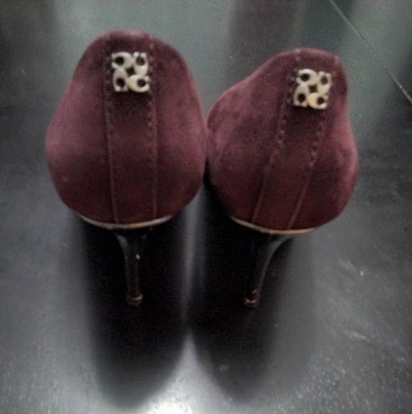 Coach Suede Waverly Pump - Picture 5 of 6